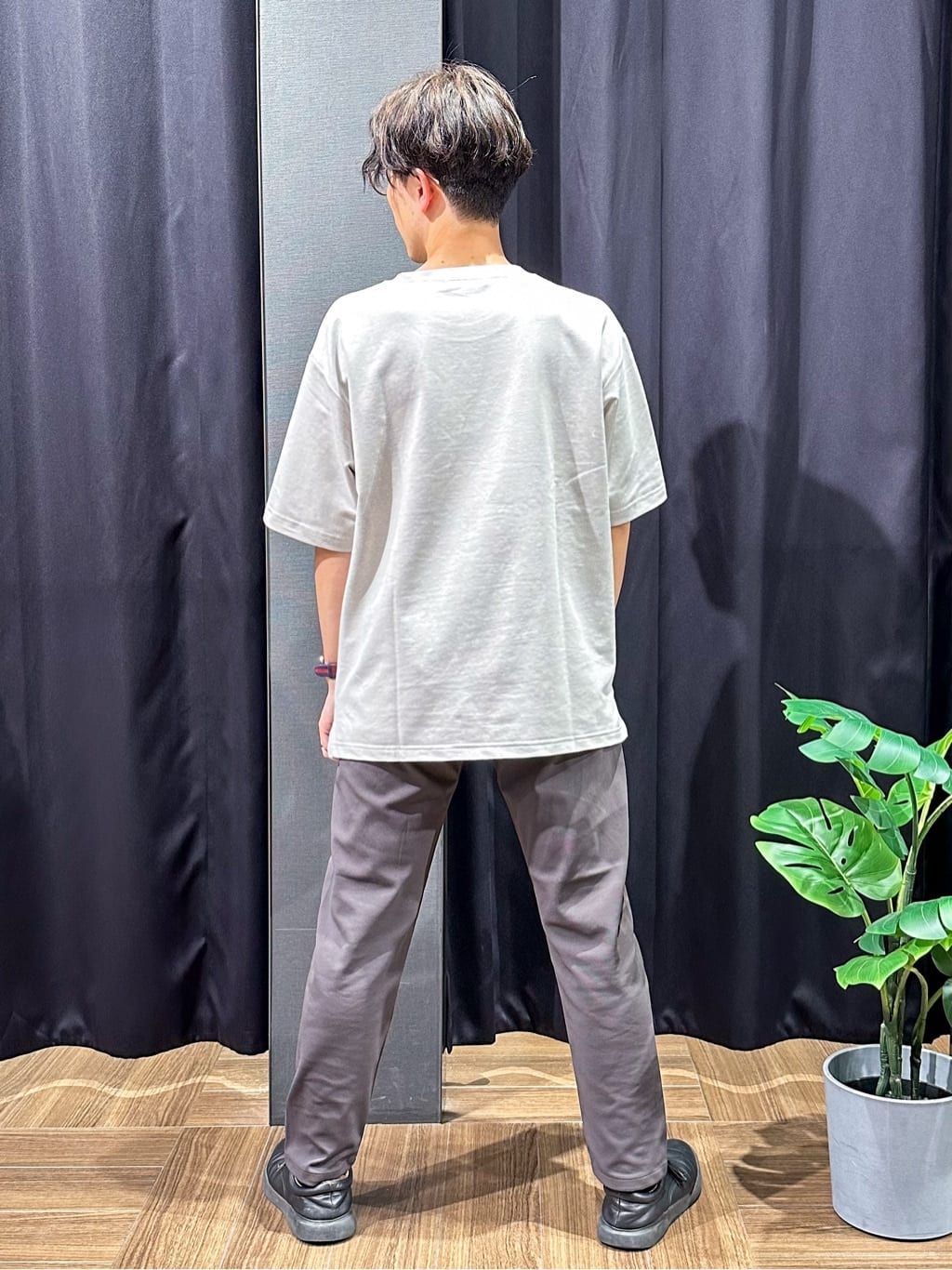 tomoyaさんの「THE SHOP TK｜裏配色5分袖プルオーバー」を使ったコーディネート