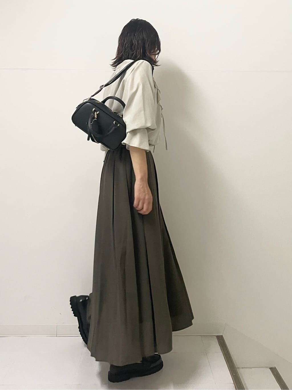 ISOさんの「Dessin｜【洗える】ボックスプリーツスカート」を使ったコーディネート
