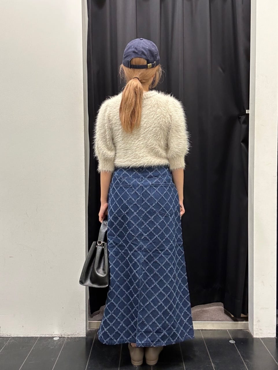 もさんの「THE SHOP TK｜【大人の魅力引き出す】5分袖フェザーニット/洗える」を使ったコーディネート