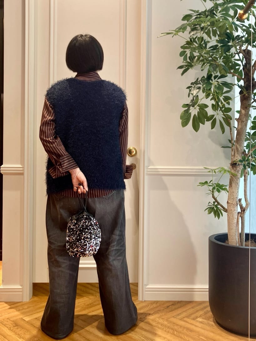 konominさんの「DRESSTERIOR｜ヴィンテージ加工ワイドデニムパンツ」を使ったコーディネート