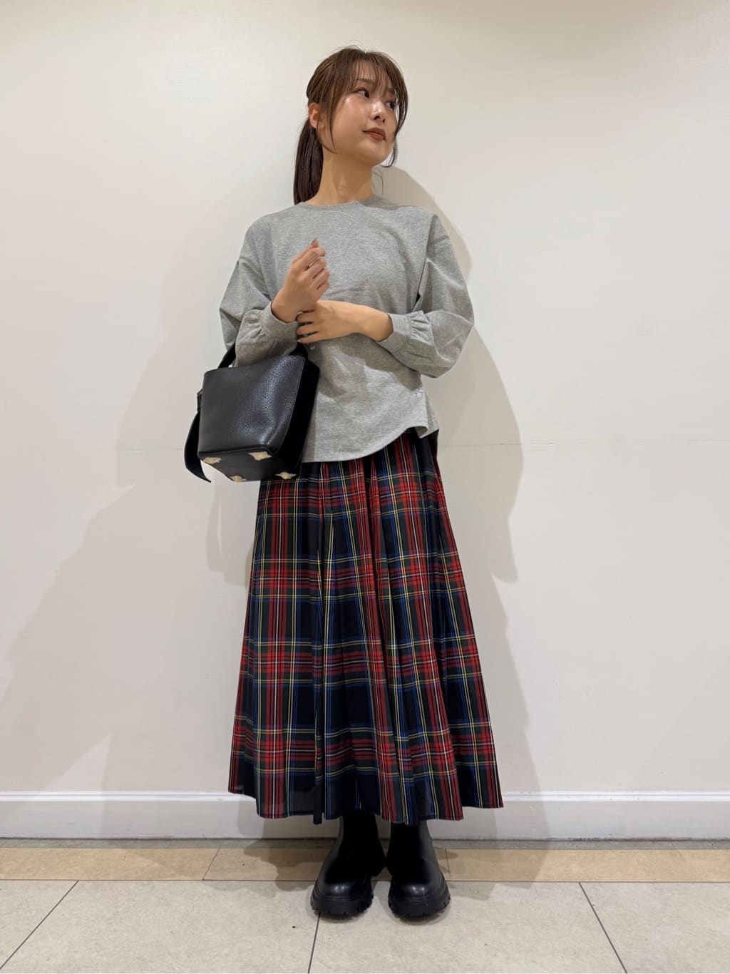 haruさんの「Dessin｜【360度可愛い・洗える】バックヘンリーカットソー」を使ったコーディネート