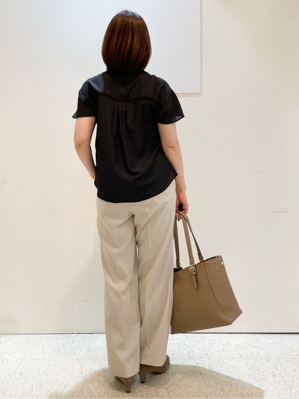 めいさんの「Reflect｜【マシンウォッシュ可】リネンライクフレアパンツ」を使ったコーディネート