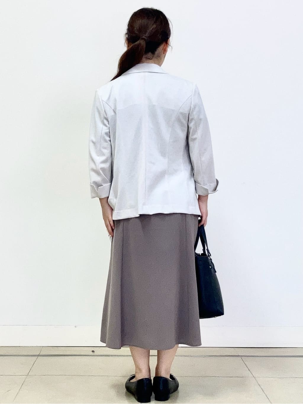 tomominさんの「Reflect｜【選べる5色◎／マシンウォッシュ可】シャーリングデザインブラウス」を使ったコーディネート