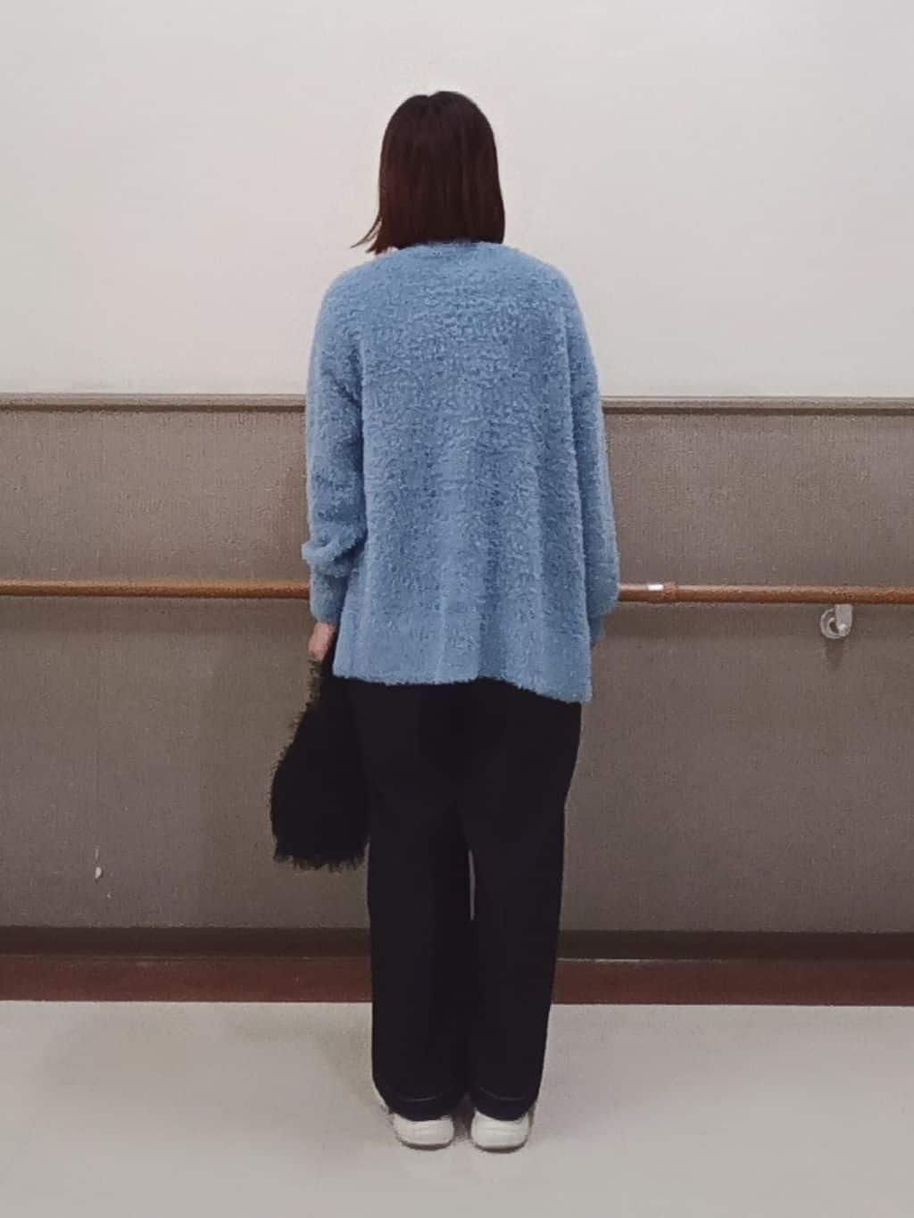 hamさんさんの「THE SHOP TK｜【ふわふわあったか】フェザーカーディガン」を使ったコーディネート