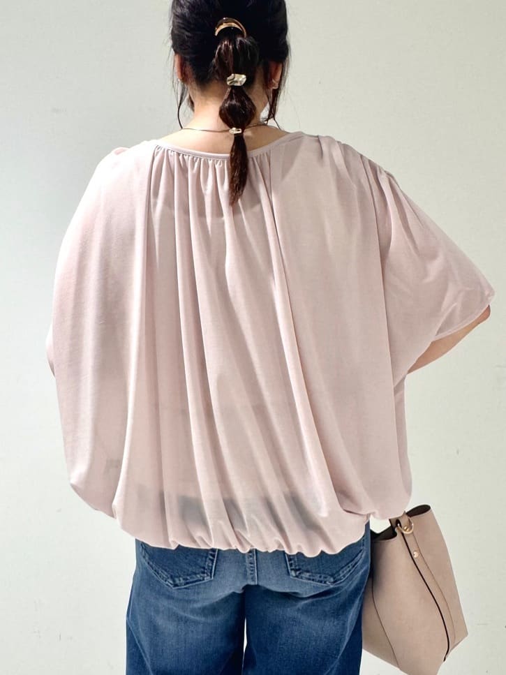 そんさんの「INDIVI｜【洗える／体型カバー】シャーリングシアートップス」を使ったコーディネート