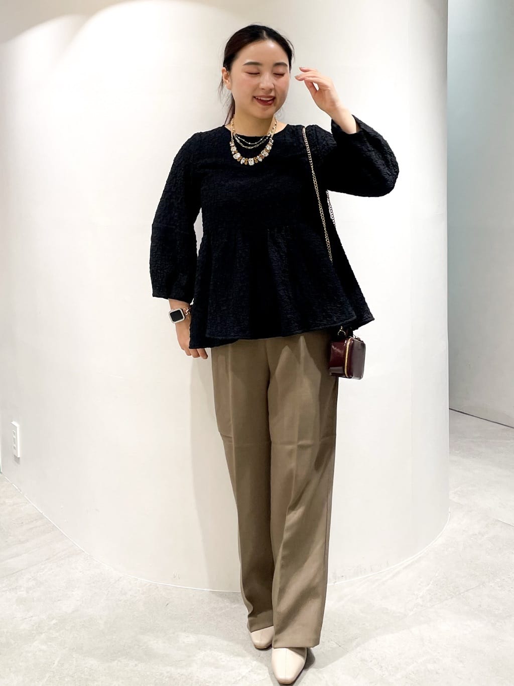 かりんさんの「OPAQUE.CLIP｜《SS-LLサイズ》ストレッチ美脚イージーワイドパンツ【防シワ／洗濯機洗い可】」を使ったコーディネート