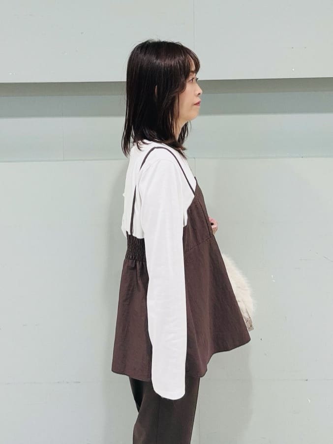 makiさんの「UNTITLED｜【洗える/ゆったりシルエット】ビスチェドッキング　プルオーバー」を使ったコーディネート