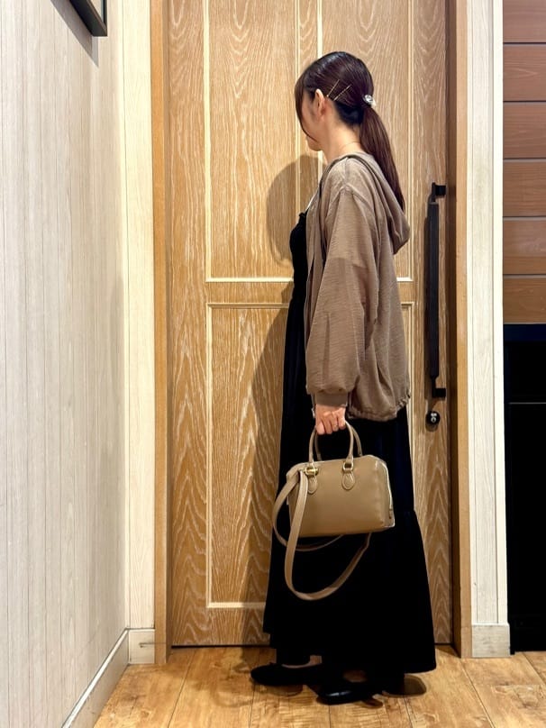 KAORIさんの「SHOO･LA･RUE｜【S-LL】柔らかシアーでこなれるフーディブルゾン」を使ったコーディネート