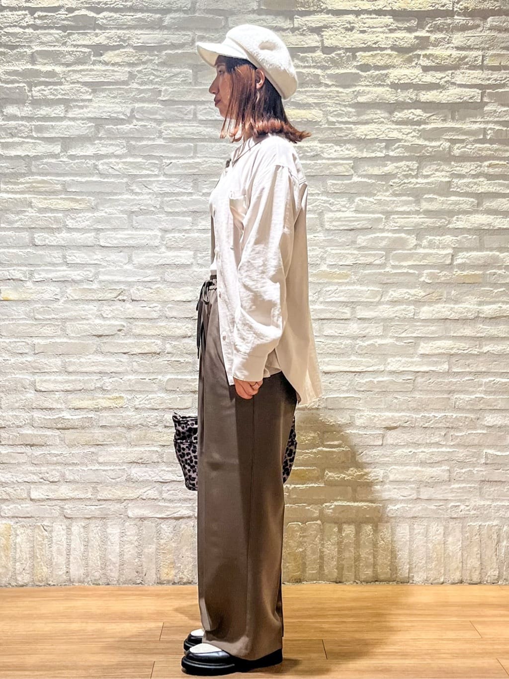 さくらさんの「OPAQUE.CLIP｜スエードライクシャツ【洗濯機OK】」を使ったコーディネート
