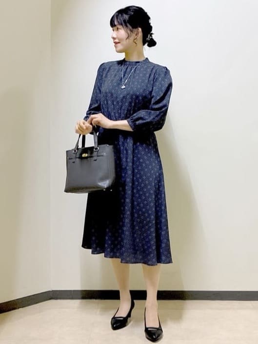  beni_gingerさんの「Reflect｜【きちんと見え／通勤／セレモニーにおすすめ◎】ドット&times;ダイヤ柄ワンピース」を使ったコーディネート