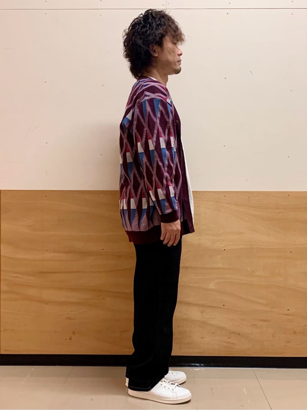 MATUさんの「THE SHOP TK｜【季節の変わり目に活躍】ニットカーディガン 選べる2デザイン(柄&無地)/洗濯機OK」を使ったコーディネート