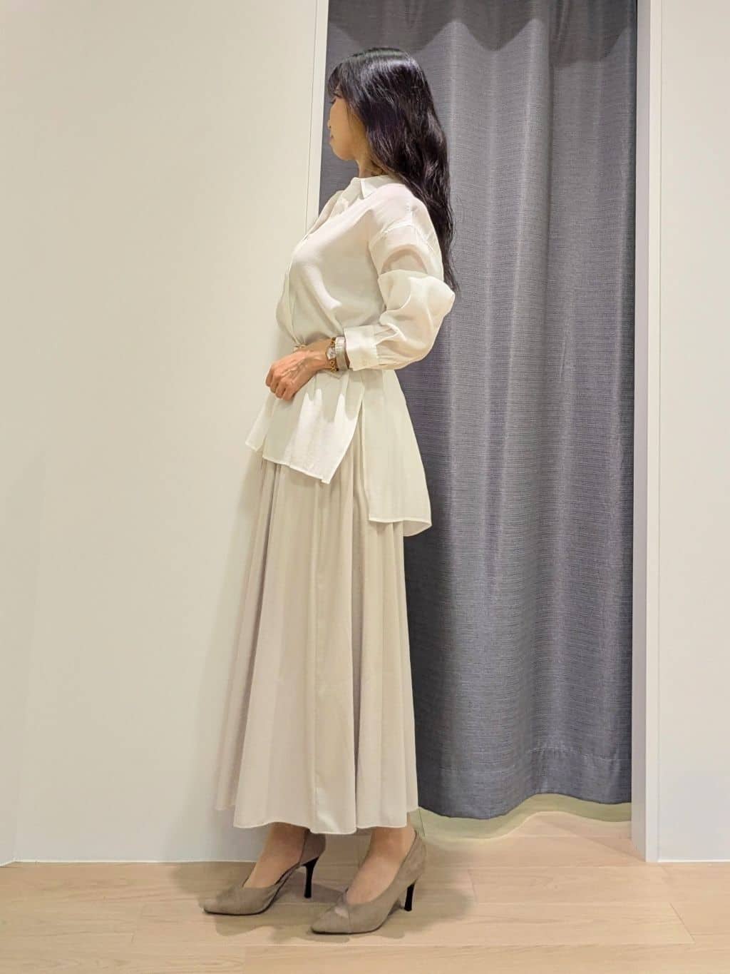 miiさんの「INDIVI｜【体型カバー／清涼感】シアーオーバーシャツ」を使ったコーディネート