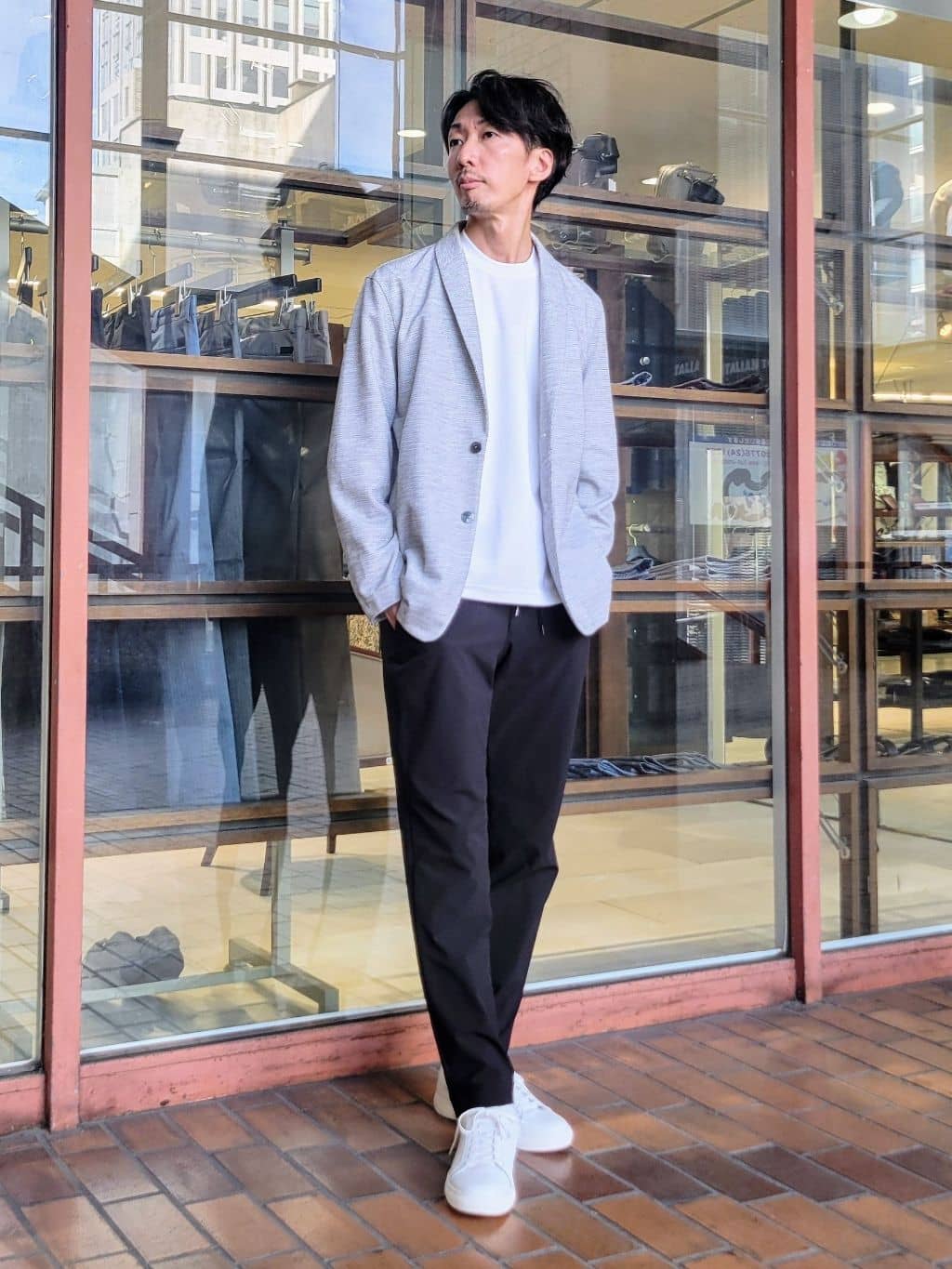 piroyaさんの「TAKEO KIKUCHI｜【尾州織】ショールカラー カーディガン」を使ったコーディネート