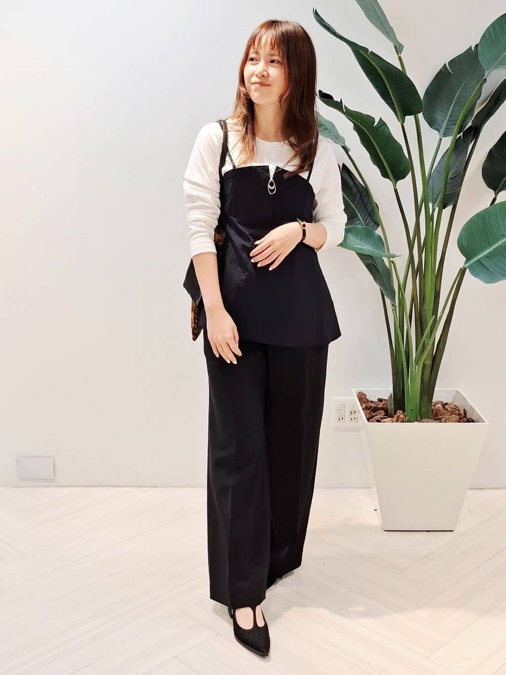 YuKaRiさんの「UNTITLED｜【洗える/ゆったりシルエット】ビスチェドッキング　プルオーバー」を使ったコーディネート