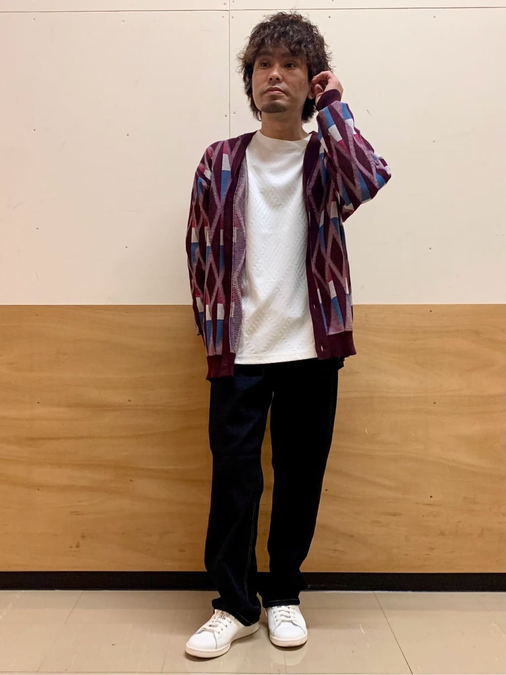 MATUさんの「THE SHOP TK｜【季節の変わり目に活躍】ニットカーディガン 選べる2デザイン(柄&無地)/洗濯機OK」を使ったコーディネート