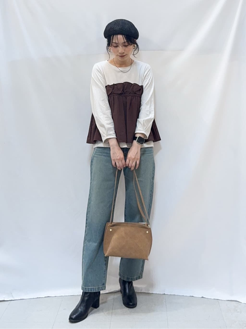 𝐇𝐢𝐫𝐨𝐦𝐢さんの「SHOO･LA･RUE｜【洗濯機可/S-LL】1枚で華やか フリルドッキングトップス」を使ったコーディネート