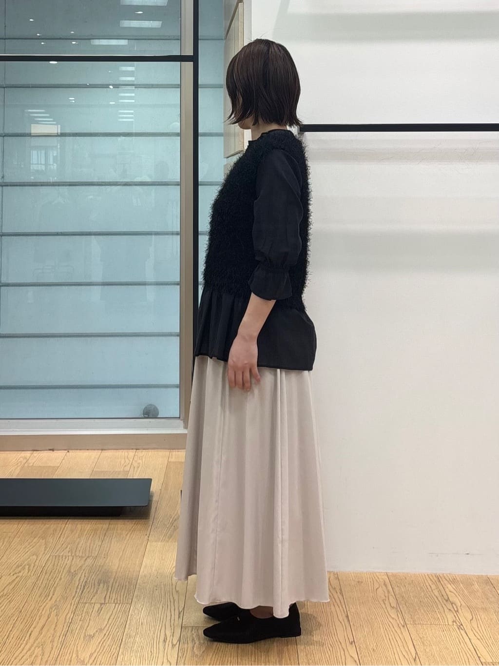 asamiさんの「INDIVI｜フェザーモールニットベスト」を使ったコーディネート