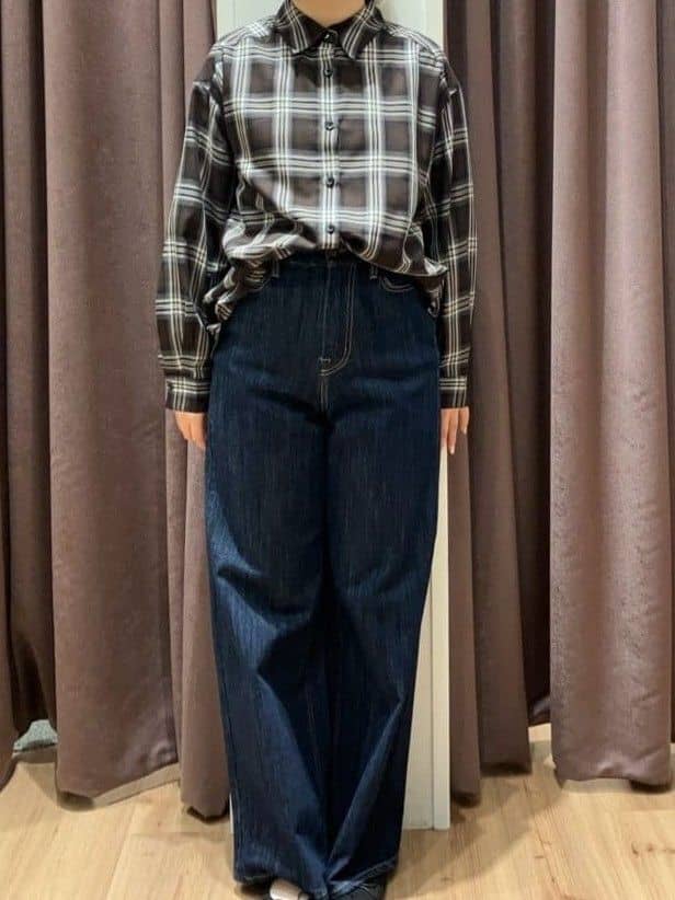 みちゃさんの「grove｜今の季節にちょうどいい　オンブレーチェックシャツ」を使ったコーディネート