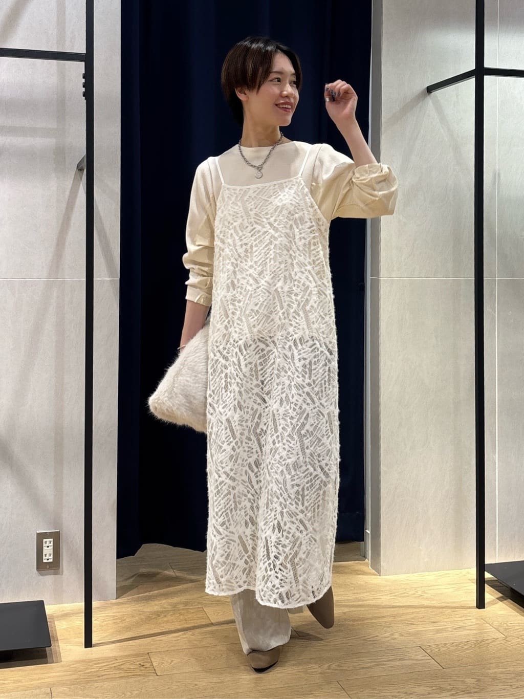kanaeさんの「INDIVI｜【洗える／UVケア／吸汗速乾】ジョーゼットライトブルゾン」を使ったコーディネート
