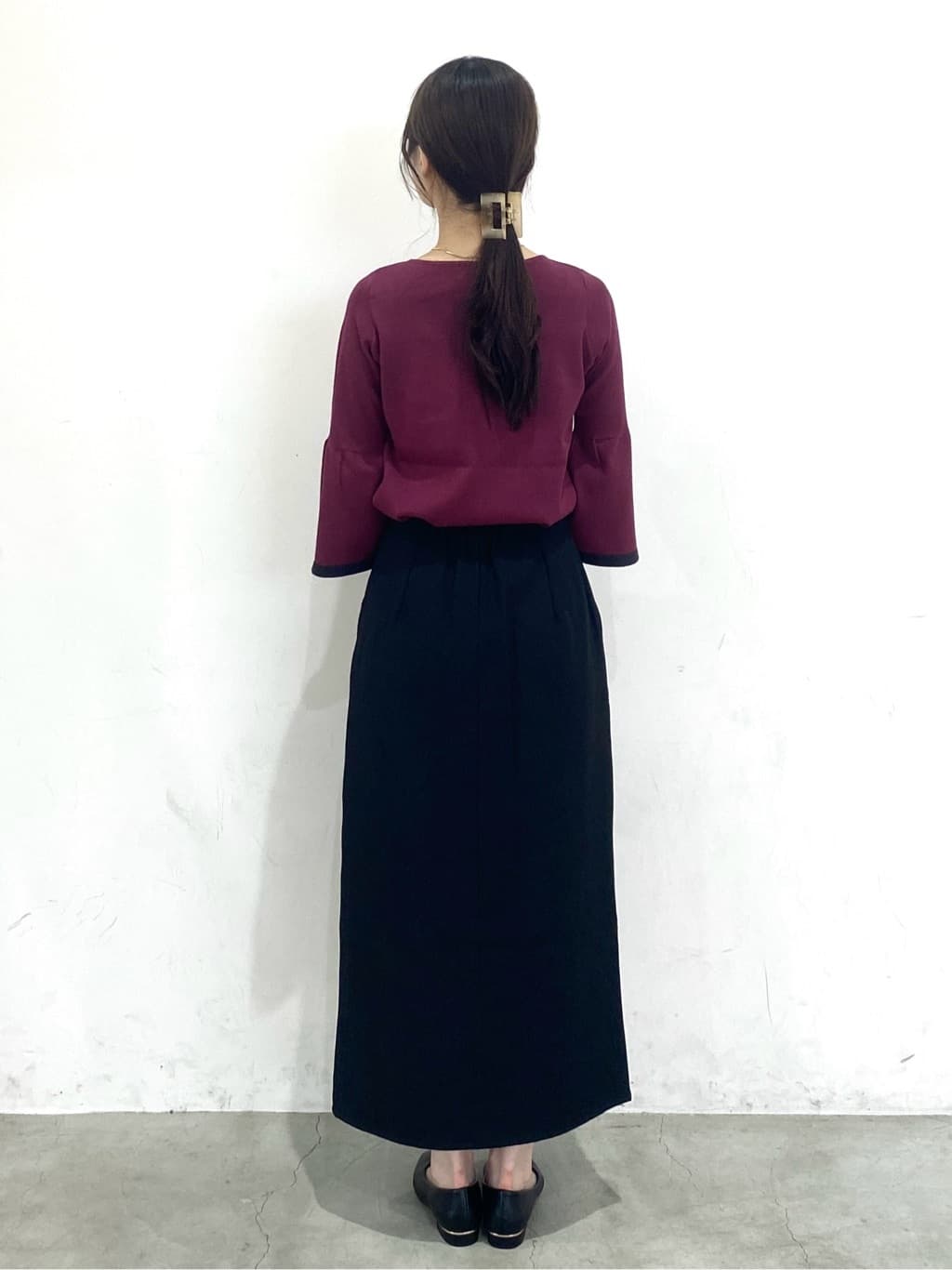 kyokaさんの「OPAQUE.CLIP｜ストレッチダブルポケットタイトスカート【洗える】」を使ったコーディネート