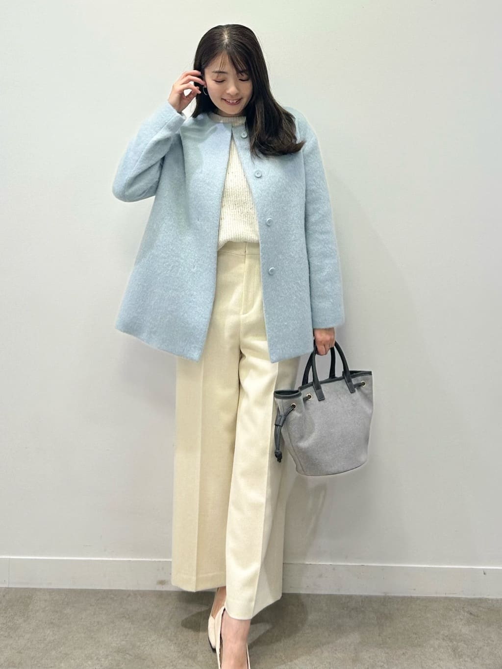 hayaseさんの「COUP DE CHANCE｜【手洗い可】スパンコール付ニットトップス」を使ったコーディネート