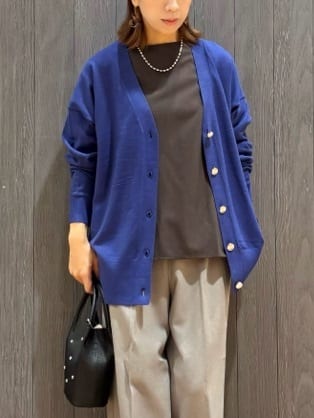 meiさんの「SHOO･LA･RUE｜【高レビュー/洗濯後しわになりにくい】1枚でサマ見え 8分袖ドルマンブラウス」を使ったコーディネート