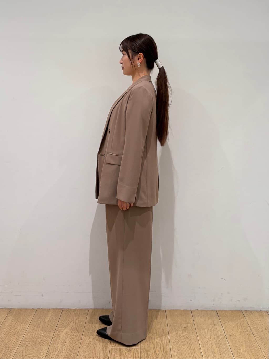maiさんの「INDIVI｜【軽く羽織れる！】ダブルジャケット」を使ったコーディネート