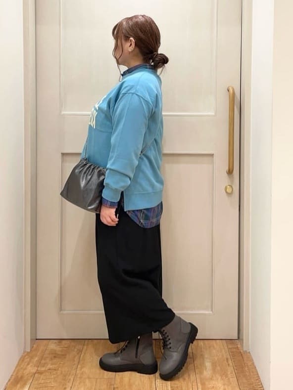 はまちゃんさんの「SHOO･LA･RUE｜グラフィックアソート裏毛スウェット」を使ったコーディネート