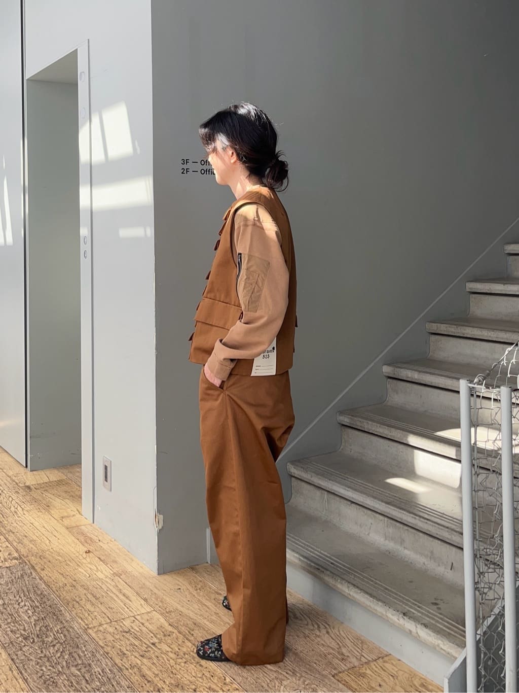神野（jinno）さんの「TAKEO KIKUCHI｜【Sサイズ～】カツラギストレートパンツ」を使ったコーディネート