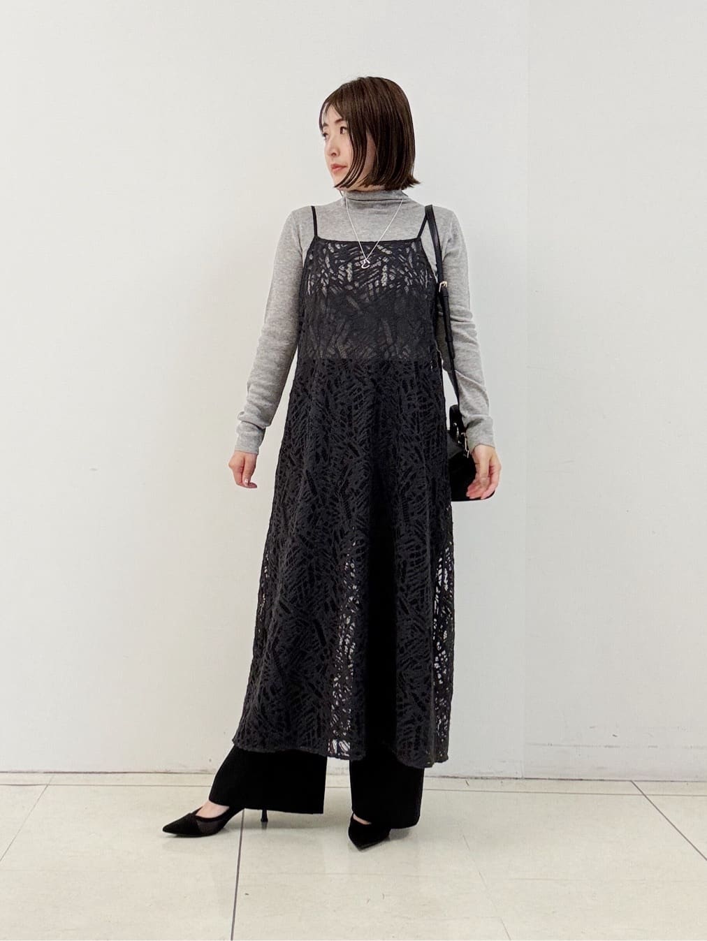 yoshiyaさんの「INDIVI｜【レイヤード◎】レースキャミドレス」を使ったコーディネート