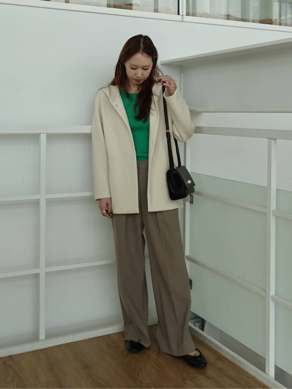 mitsukiさんの「INDIVI｜【軽羽織り】フーディーライトコート」を使ったコーディネート