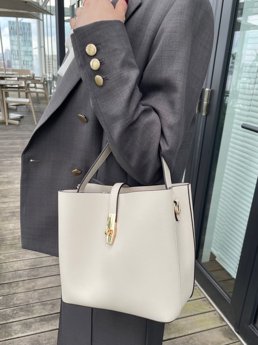 NATSUMIさんの「grove｜【カセット服】ダブルブレストテーラードジャケット」を使ったコーディネート