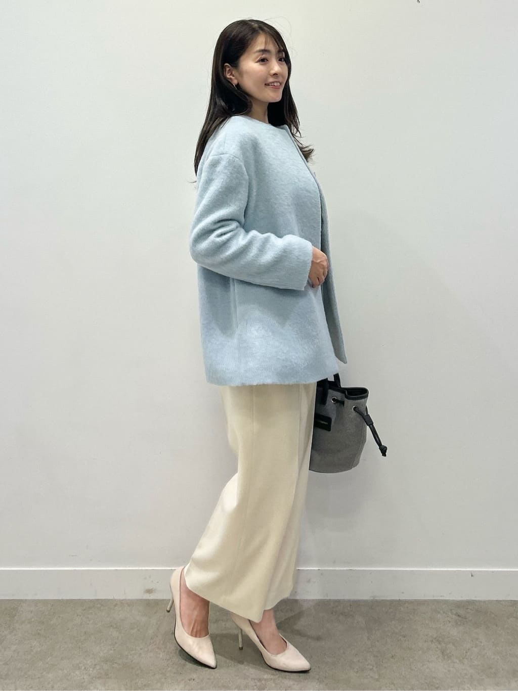 hayaseさんの「COUP DE CHANCE｜【手洗い可】スパンコール付ニットトップス」を使ったコーディネート