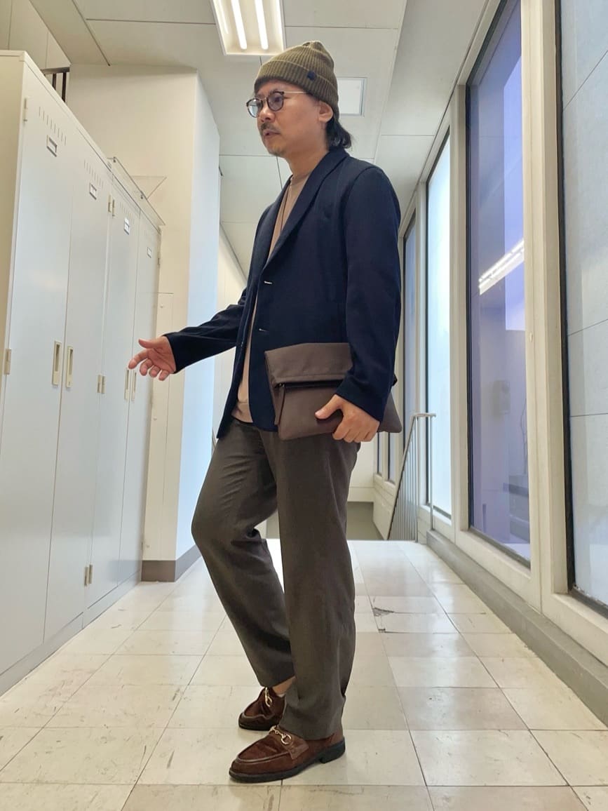 MAKOTO AIさんの「TAKEO KIKUCHI｜【尾州織】ショールカラー カーディガン」を使ったコーディネート