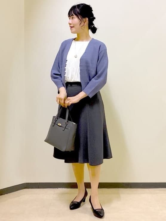  beni_gingerさんの「Reflect｜【軽い羽織に◎／セットアップ可】パール調ボタン付きカーディガン」を使ったコーディネート