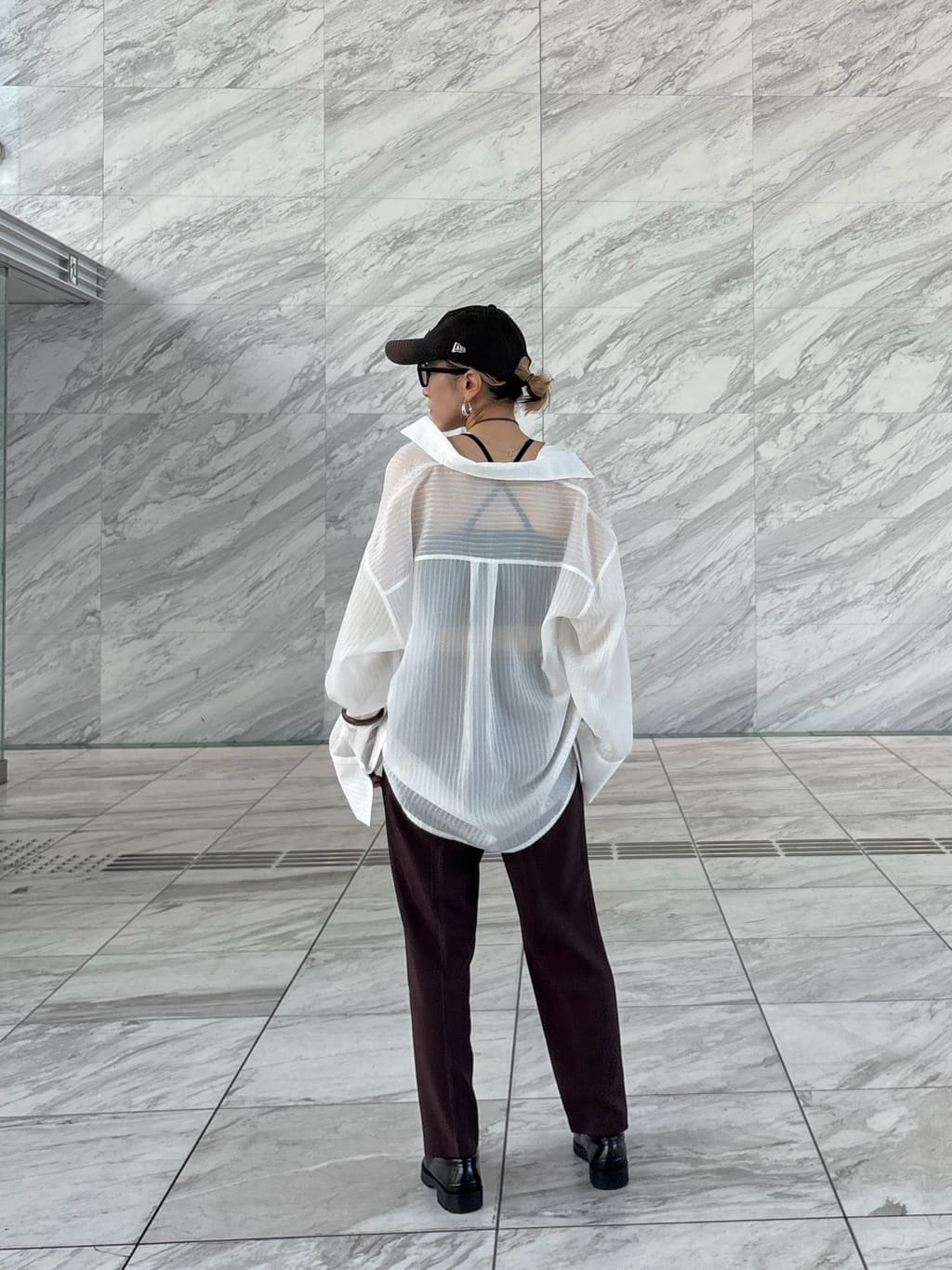 kotakiさんの「INDIVI｜Comfy SET UP｜イージーテーパードパンツ【セットアップ対応／通勤/カセット服】」を使ったコーディネート