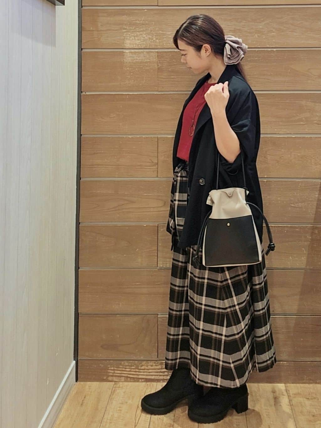 miyaさんの「SHOO･LA･RUE｜【S-LL/ひんやり】さらっとしたタッチが心地よい ダブルブレストジャケット」を使ったコーディネート