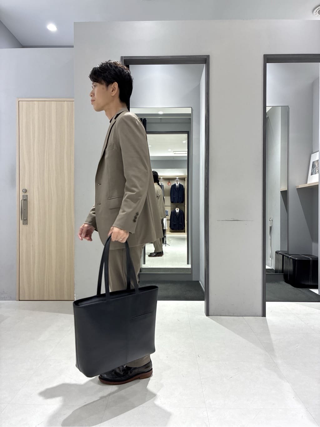わいずみさんの「TAKEO KIKUCHI｜【360&deg;ストレッチ／セットアップ対応】None Of Stress ジャケット」を使ったコーディネート