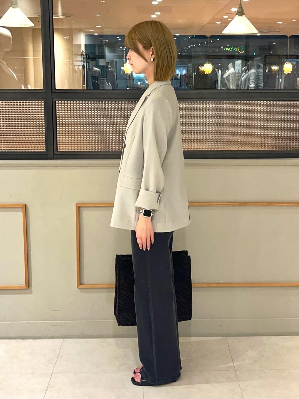 kumiさんの「INDIVI｜【UVケア】ライトダブルジャケット」を使ったコーディネート