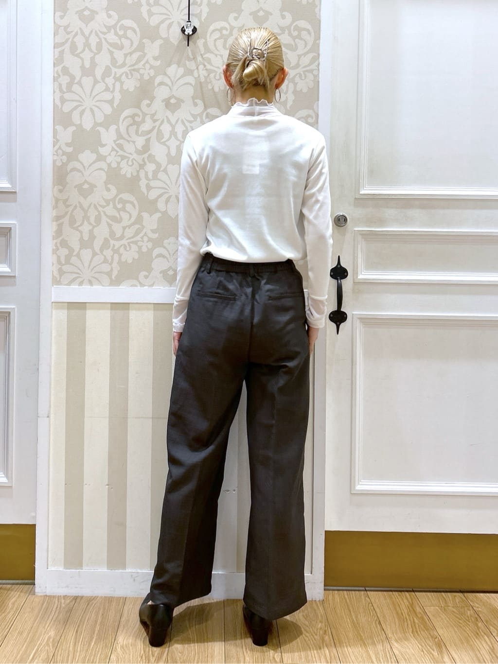 望 愛さんの「grove｜【カセット服】主役級キャミビスチェ」を使ったコーディネート