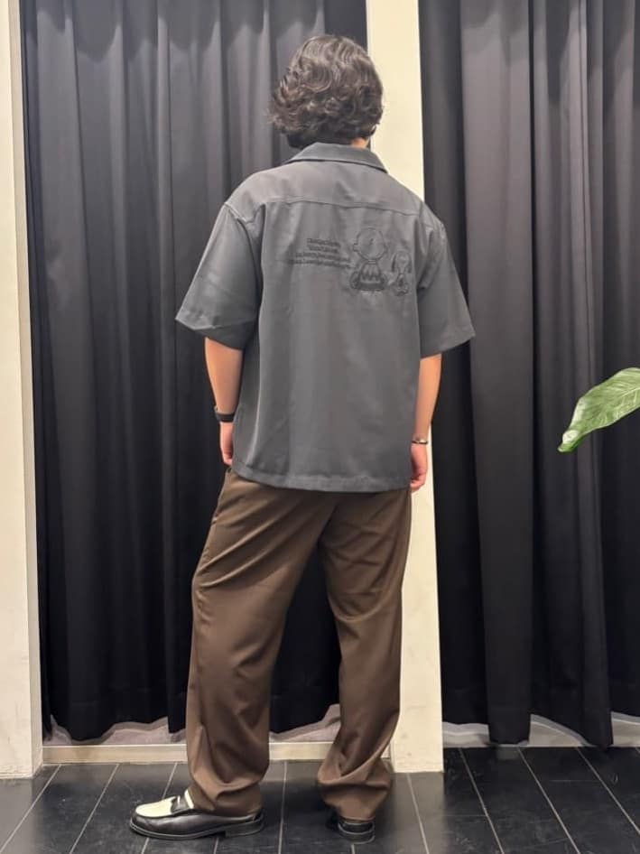 こーちゃんさんの「THE SHOP TK｜【好評につき再入荷！】ジオメトリックリンクス半袖Tシャツ」を使ったコーディネート