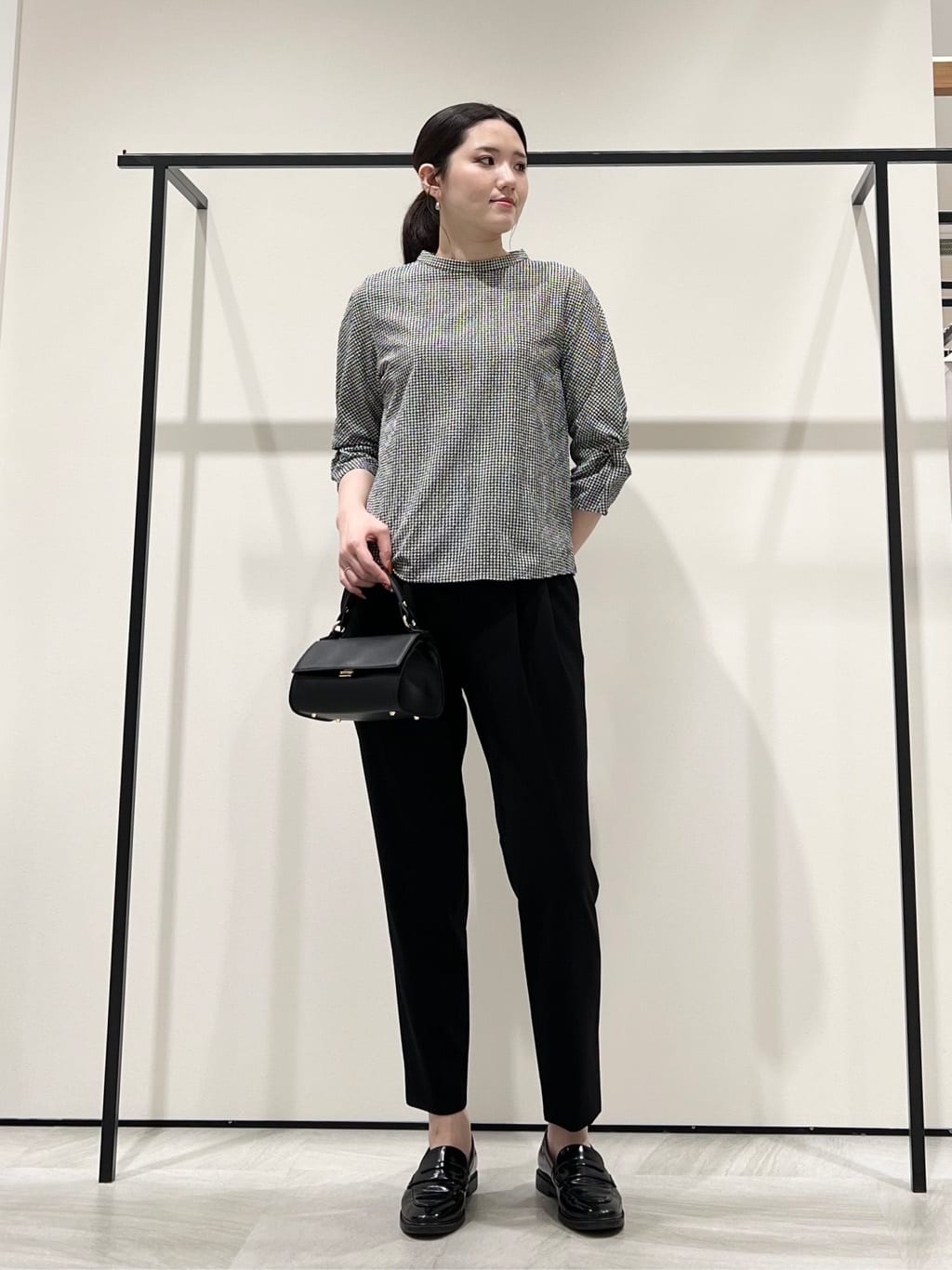 T.Kさんの「INDIVI｜【UVケア／吸汗速乾】スリーブデザインブラウス」を使ったコーディネート