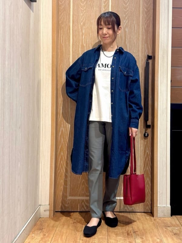 KAORIさんの「SHOO･LA･RUE｜【S-LL】ロングシーズン活躍 デニムシャツワンピース」を使ったコーディネート