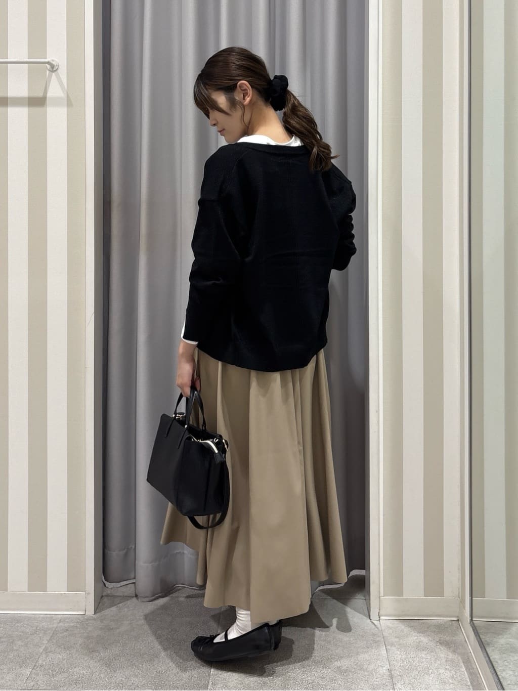 Rikaさんの「SHOO･LA･RUE｜【S-LL】美しく見せる ボートネックロンT」を使ったコーディネート