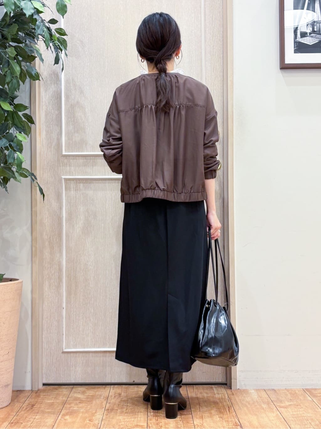 なみさんの「SHOO･LA･RUE｜【S-LL】寒暖差のある時期に 大人上品なシアーブルゾン」を使ったコーディネート