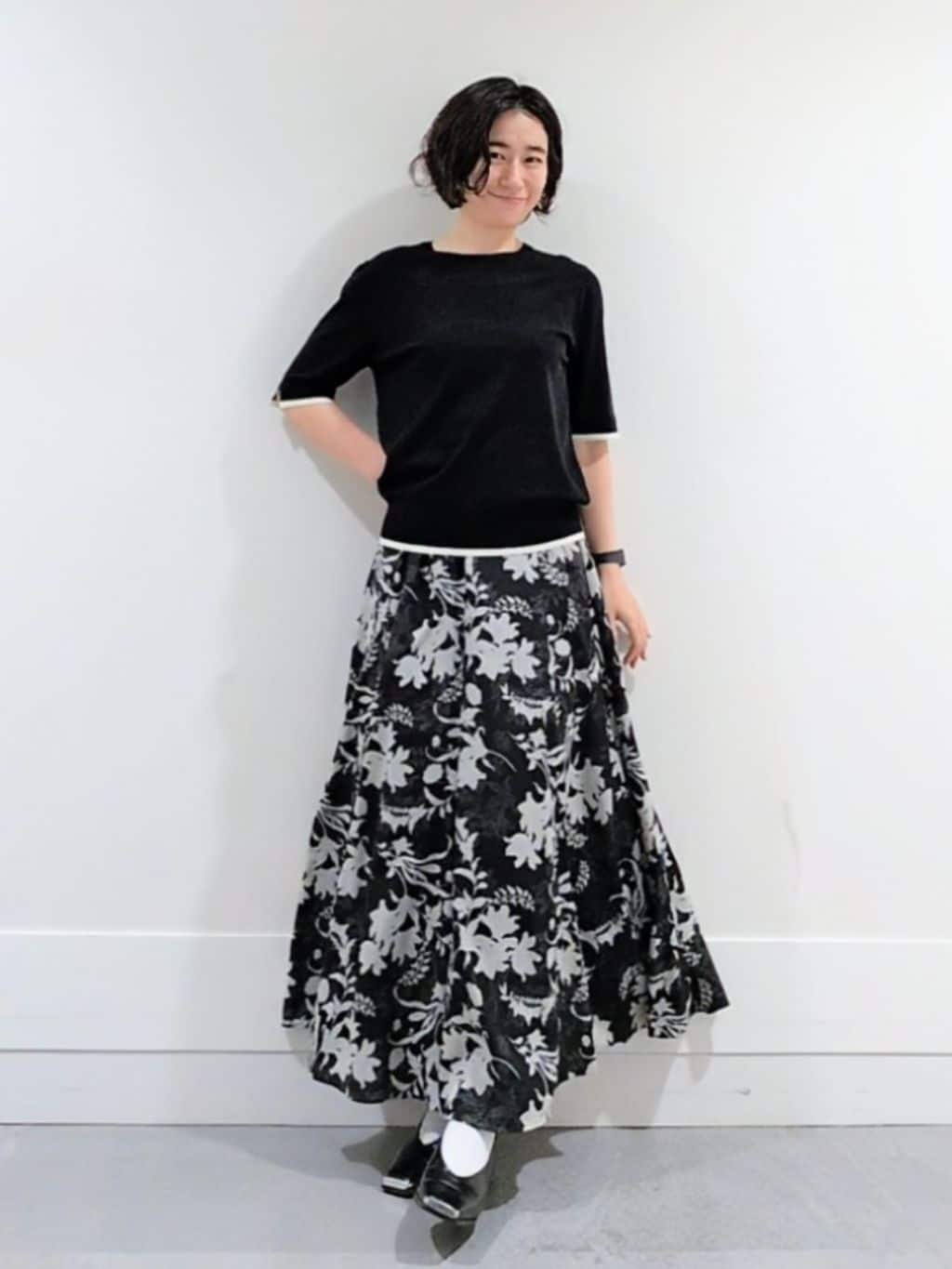 ミズタさんの「UNTITLED｜【アンサンブル可/薄手/洗える】5分袖クルーニット」を使ったコーディネート