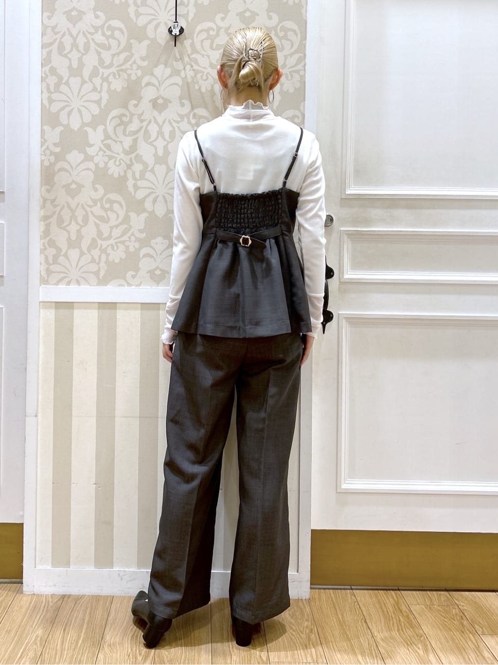 望 愛さんの「grove｜【カセット服】主役級キャミビスチェ」を使ったコーディネート