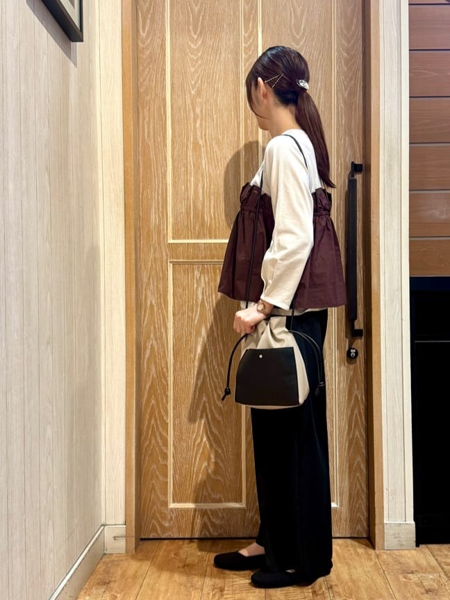 KAORIさんの「SHOO･LA･RUE｜【洗濯機可/S-LL】すっきり上品きれい見え タックワイドパンツ」を使ったコーディネート
