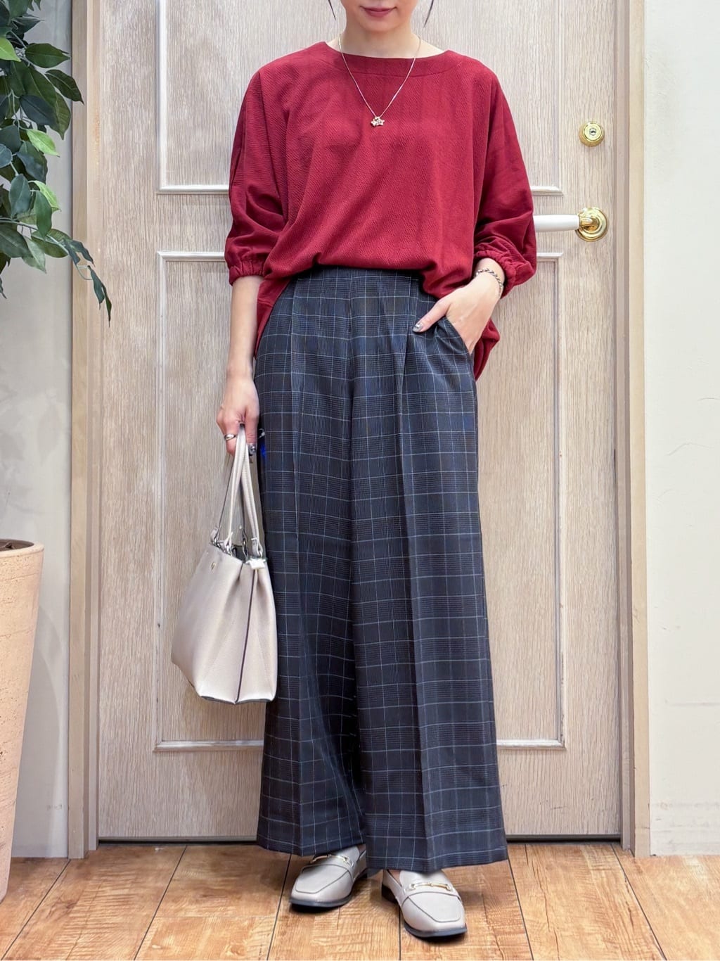なみさんの「SHOO･LA･RUE｜【S-LL/7分袖】ゆるシルエットが心地よい ドルマントップス」を使ったコーディネート