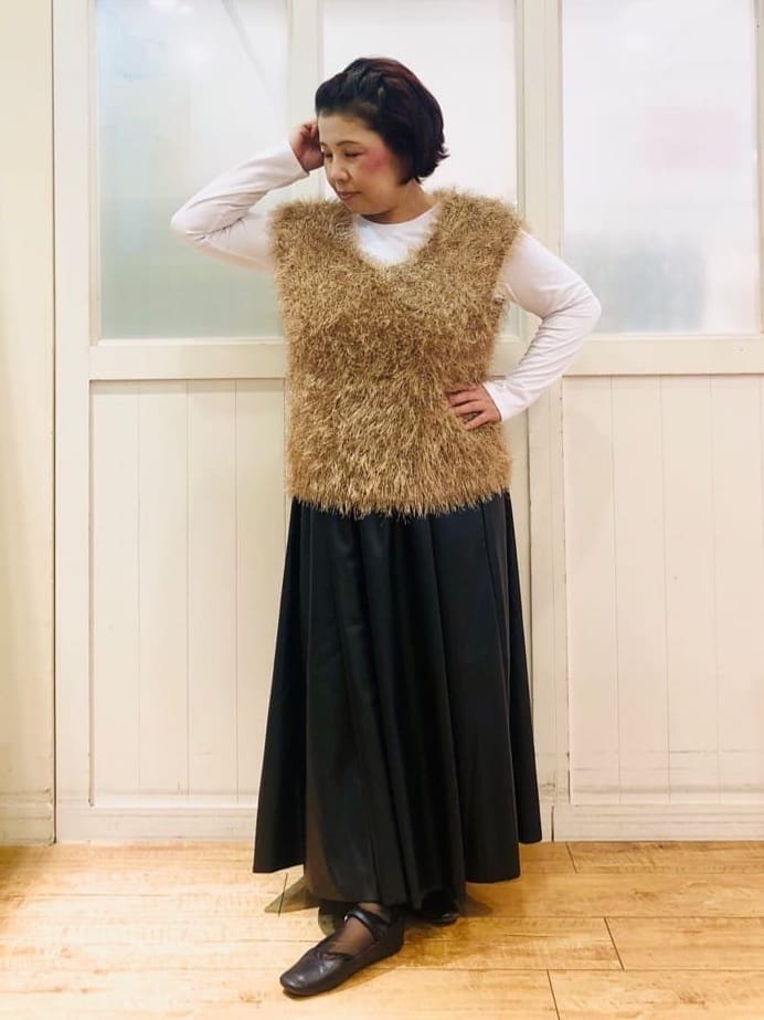 YYYさんの「SHOO･LA･RUE｜【S-LL】大人の抜け感 合皮フレアスカート」を使ったコーディネート
